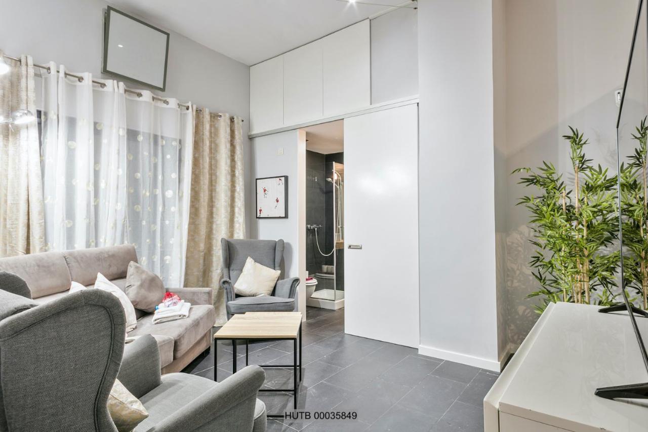 Alcam Futbol Apartment Barcelona Exterior photo