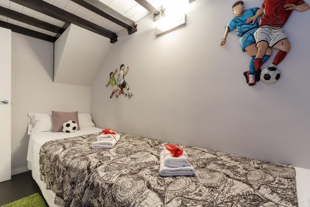 Alcam Futbol Apartment Barcelona Exterior photo